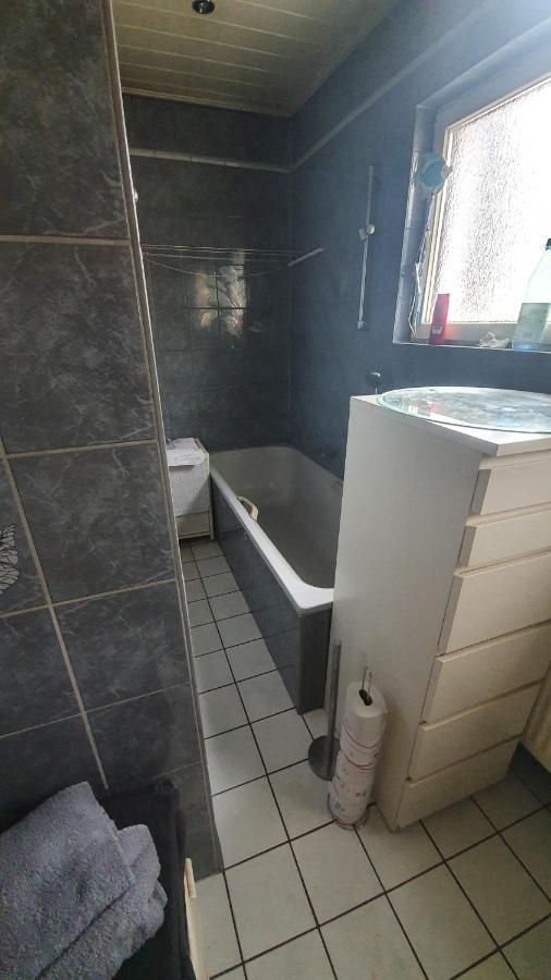 Große Wohnung für 12 Mann Büdingen Exterior foto